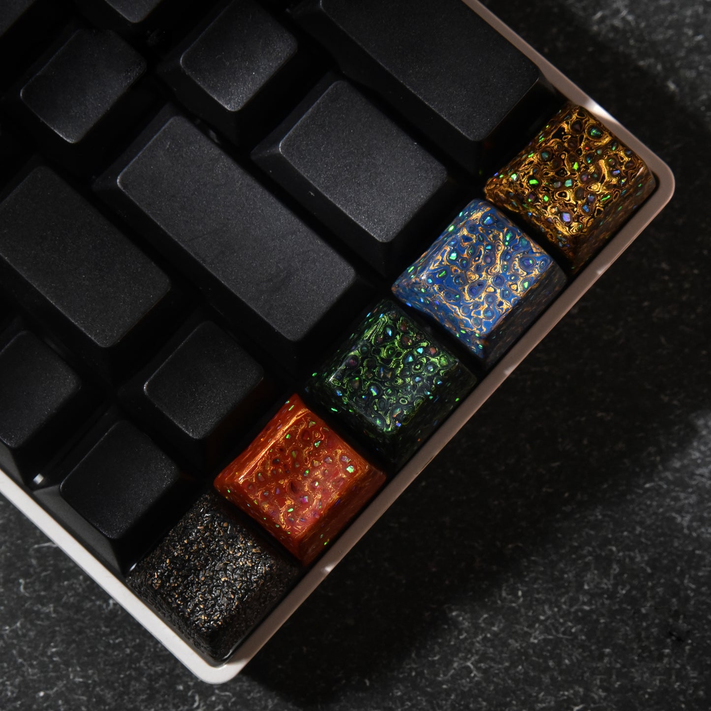 Lacquered keyboard keycaps