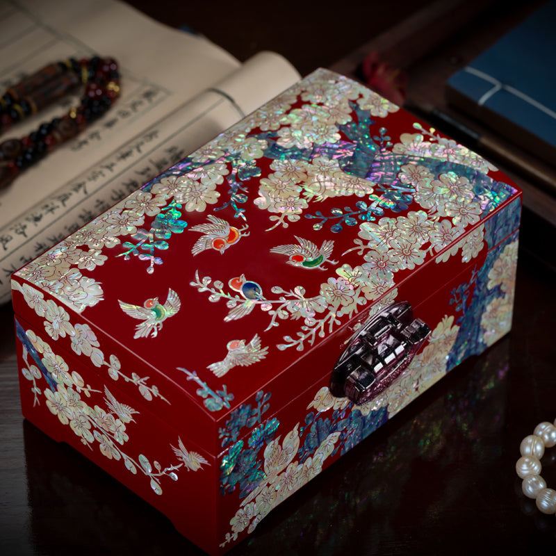 Classic Lacquer Jewelry Box