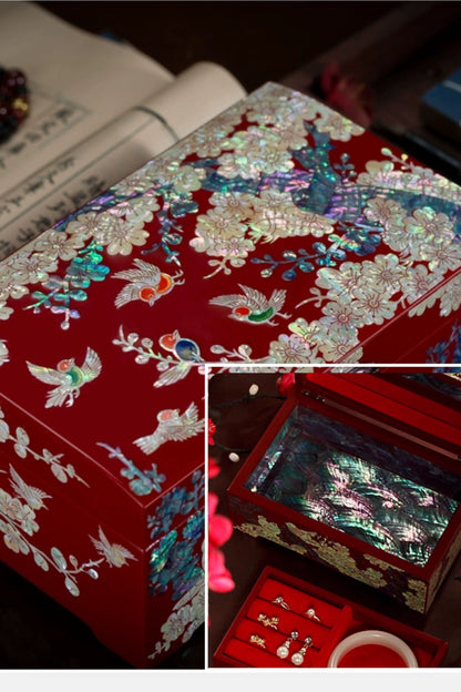 Classic Lacquer Jewelry Box