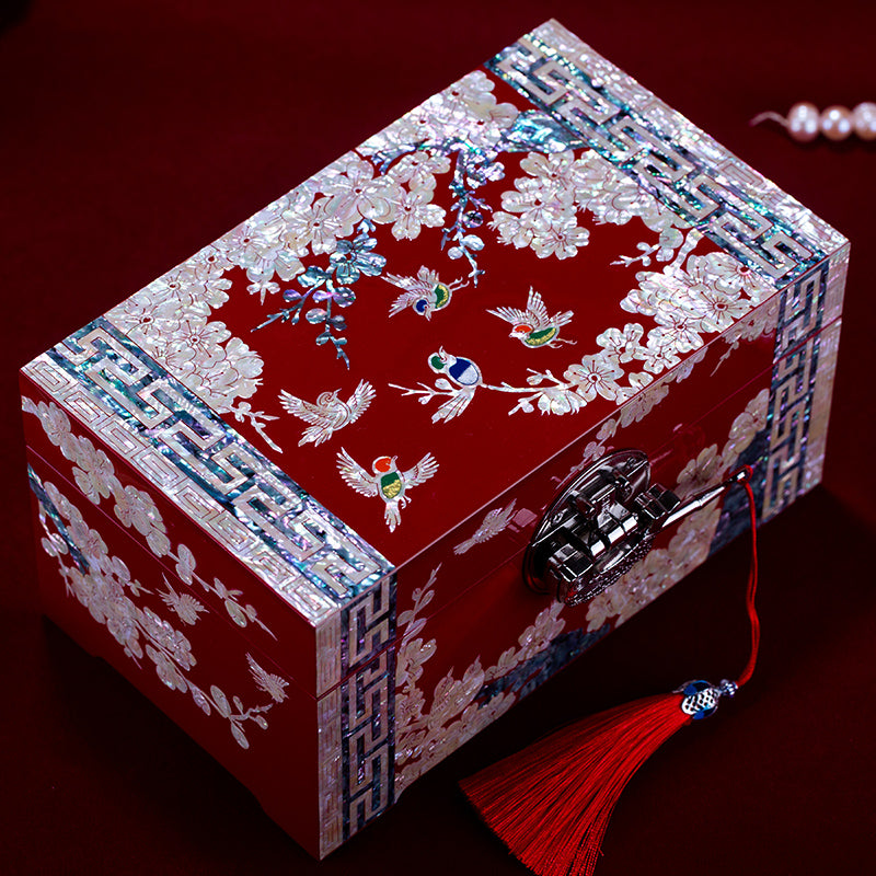 Tin Lacquer Jewelry Box, Gift